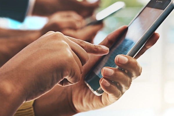 Au Togo, le mobile money est utilisé près de trois fois plus que les services bancaires